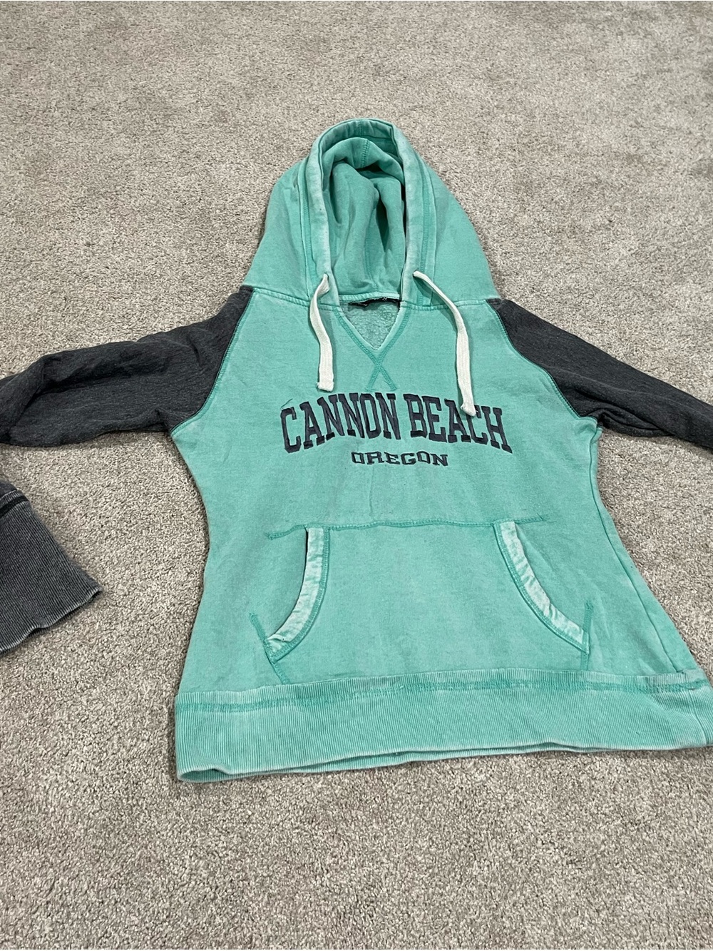 Cannon Beach Oregon Women's Hoodie - Seafoam with Charcoal Sleeves